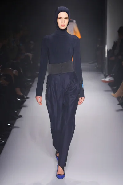 Look 2